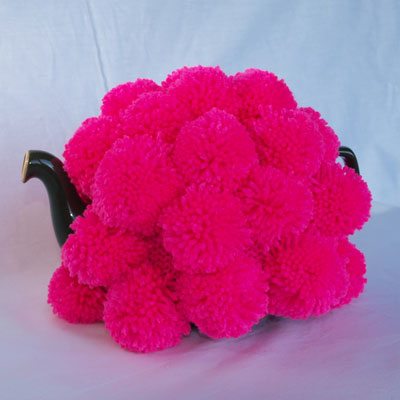 Glamorours Teapot cosy in pink
